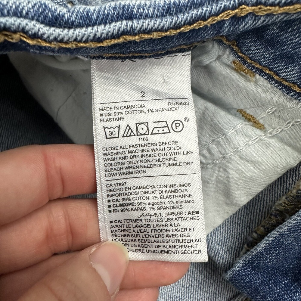 Old Navy Boyfriend Denim Blue Jean Shorts Cuffed Sz 2 Distressed Cotton Stretch - Picture 5 of 6